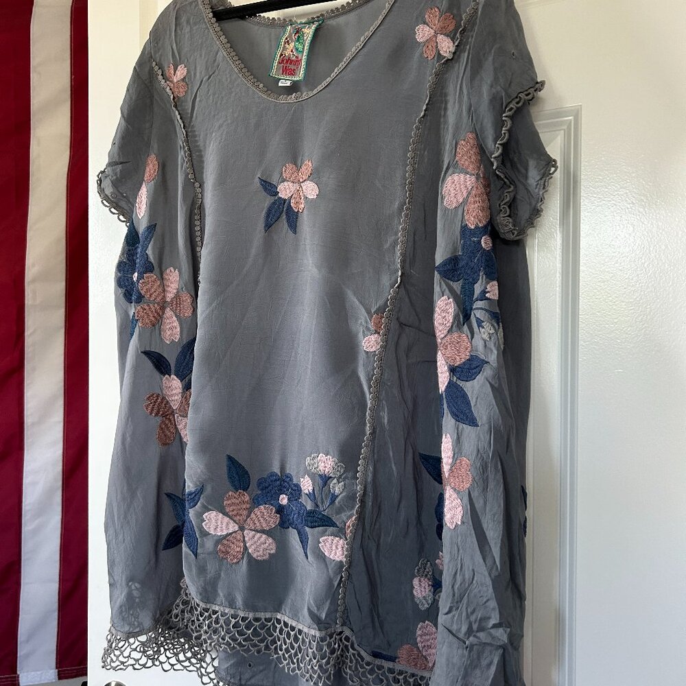new JOHNNY WAS gorgeous all embroidered tunic top l large or xs